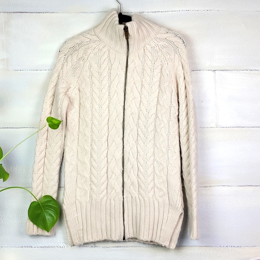 Zara Cable Knit zipper Cardigan. Size L